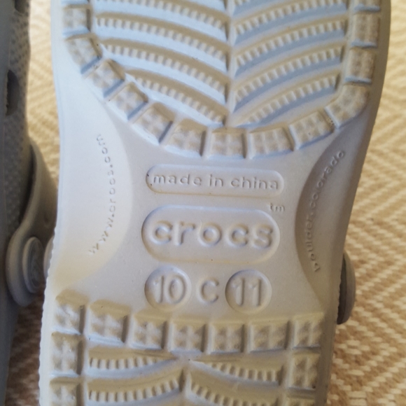 Crocs - Picture 3 of 5